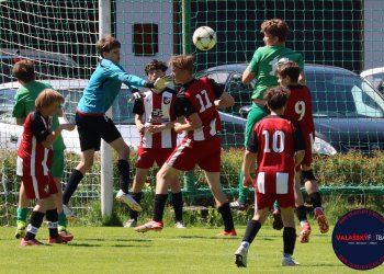 Fotoreportáže z domácích utkání žákovských týmů VKK doma proti Podlesí