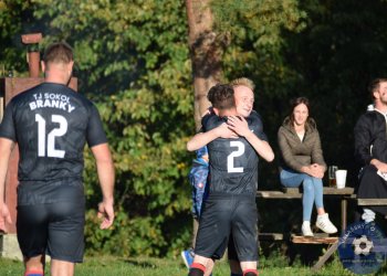 Menšíci řídili první výhru Kladerub. Spojení Branek a Polic nefunguje