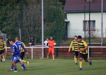 Divočina v Nevšové. Hrachovec padl v zápase se sedmi brankami, 13 žlutými a třemi červenými kartami