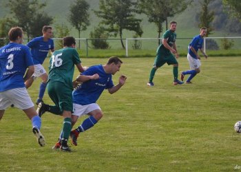 Obroda Střelné a dobrý start Janové. Jinak trojka zatím nepřekvapuje