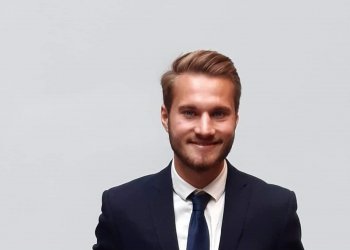 Valašský fotbal gratuluje Danielu Kelnarovi ke studijnímu úspěchu