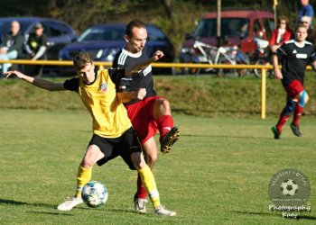 Filip Goláň lapil penaltu Danielu Zgarbovi