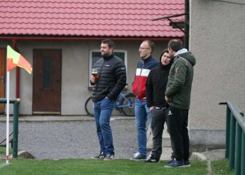 Foto dne - Nabitý kádr a hvězdy v hledišti