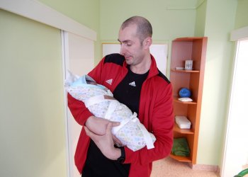 Valašský fotbal gratuluje trenéru Michalu Vaculovi k narození dcery Eriky