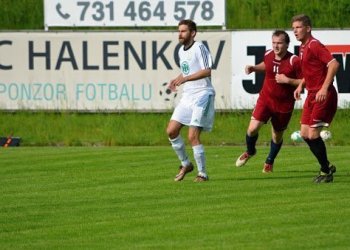 Hokejový brankář Petr Hromada má v Halenkově jen jarní fotbalové období