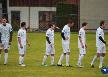 Favorit plnil roli. Kačice doma o čtyři lepší Valašských Příkaz