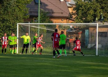 Viktor Kovács se posunul na hrot Rožnova a se svými spoluhráči válí v úvodu sezony 1. A třídy
