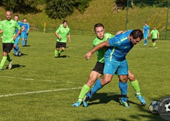 Profesorský fotbal z obou stran ve Lhotě u Vsetína