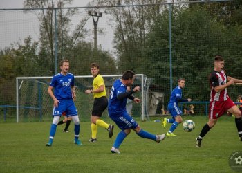 Podlesí se dívalo devadesát minut Hrachovci na záda a vyfasovalo sedm kulí jako v Sarajevu