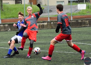 Fotoreportáž a ohlasy z dorosteneckého derby U17 Vsetín - Valašské Meziříčí. Zápas hodnotí oba kapitáni