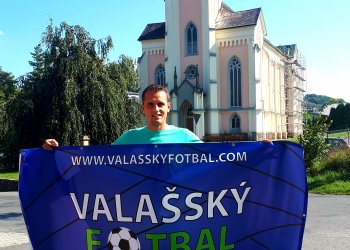 Předali jsme banner partnerskému klubu z Vidče