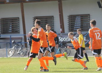 Starší žáci našich partnerských klubů v Lidečku smírně. Mladší žáci Prostřední Bečvy přejeli Zubří. Dorostenci Liptálu pokořili Branky. Dorostenci VKK přemohli Morkovice