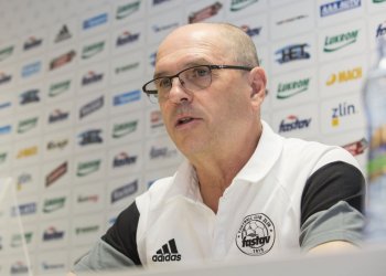 TRENÉR BOHUMIL PÁNÍK KONČÍ VE ZLÍNSKÉM KLUBU