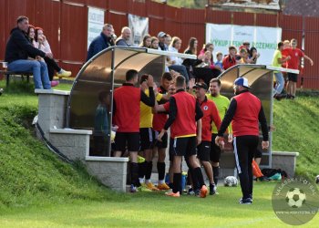Trenér Hovězí musí do kabiny zaplatit za velmi důležitou výhru s Veselou