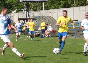 VLASTNÍ BRANKOU PODLEHLI KOZLOVICÍM