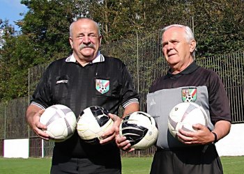 ZÁSLUŽNÁ LÉTA ROZHODCOVSKÝCH NADŠENCŮ