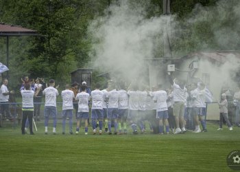Vamos Hrášek - kdo a jak kromě mnoha fanoušků přispěl ke korunovaci, díl druhý