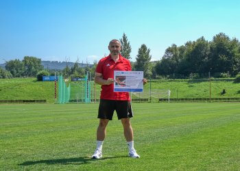 Trenér Jan Blabla v mezinárodním sportovním projektu