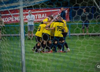 Malý tentokrát z penalty preciznější. Hrachovec nezastavila ani Štítná