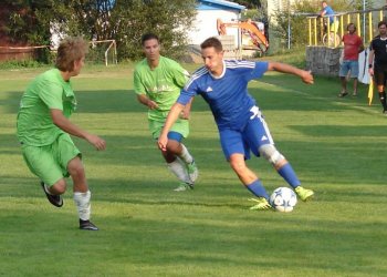 Den blbec pro Kateřinice vyvrcholil zraněním brankáře Dobeše