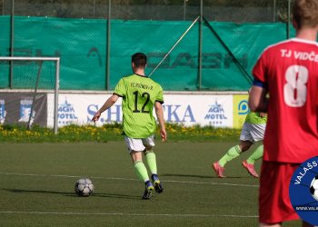 Vidče padlo s Podlesím v závěru a přišlo o vyloučeného brankáře