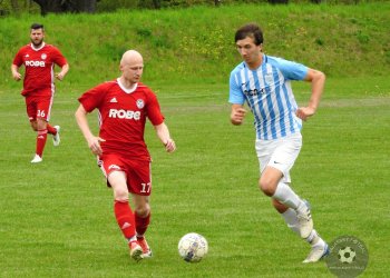 Prostřední Bečva měla proti Slavičínu nájezdů jak v hokeji. Brankář Kuja odolával