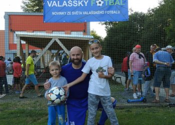 Děkujeme FK Prostřední Bečva za skvělý přístup při prezentaci reklamní plachty s firmou Rolf
