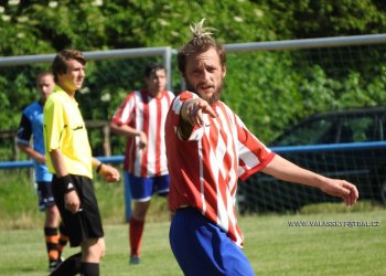 Hošťálková s profi přístupem, Leskovec sestupuje do IV. třídy