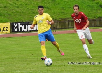 Valašské Meziříčí vyhrálo derby v Novém Jičíně a topí se ve fotbalové euforii