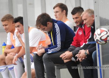 Jak se rožnovská lavička naplnila osobnostmi
