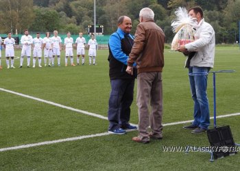 Gratulujeme legendě rožnovské kopané Pavlu Drozdovi k jeho sedmdesátinám