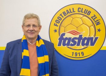 MUŽSTVO NA HŘIŠTI MUSÍ NECHAT ÚPLNĚ VŠECHNO. MUSÍME TÁHNOUT ZA JEDEN PROVAZ, HLÁSÍ NOVÝ KOUČ VLASTIMIL PETRŽELA