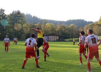 Tygři na konec podzimu otupili definitivně nebezpečnou rezervu Ratiboře minutu po přestávce