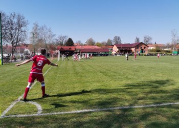Vsetín splnil v Ústí u Hranic roli favorita a vyhrál potřetí v řadě (aktualizace neděle 20:45)