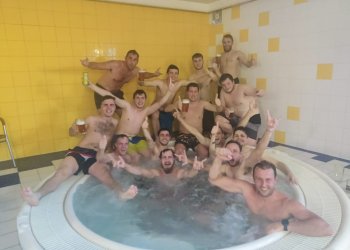 Francovka uhájila proti Hrachovci titul podzimního mistra a spěchala slavit do vířivky