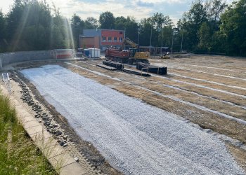 Kompletní rekonstrukce hrací plochy na Prostřední Bečvě probíhá podle harmonogramu