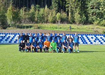 První křest nové tribuny v Ratiboři nedopadl. Vidče B slaví díky Neradovi a skvělému Petruželovi v brance