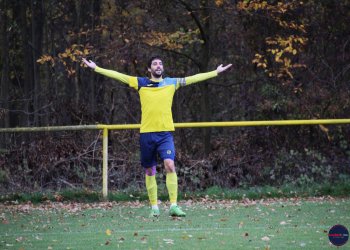 Jakub Vedral srdcem v Choryni jako hráč i trenér a do toho ještě hattrick kompletně hlavičkami