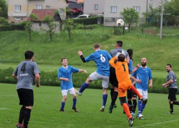 Jarcová je v hluboké krizi. Pro další bodový výprodej si přijela Zašová