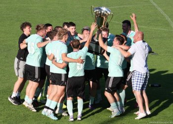Fotoreportáž z korunovace Kanárků z Kelče za krále okresního přeboru