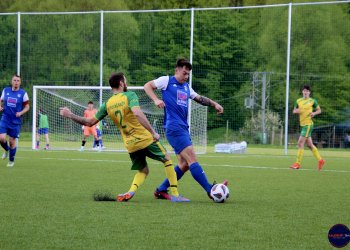 Janíček s Einšpíglem to zavřeli. Rožnov v derby s Dolní Bečvou záchranářskou výhru nepřidal