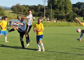 Liptál potvrzuje dvojicí Fojt, Zgarba vydařený vstup do sezony. Zašová se utopila v chybách