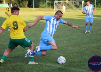 Nový Hrozenkov si v Huslenkách pronajal v derby druhý poločas a pádil za třemi body