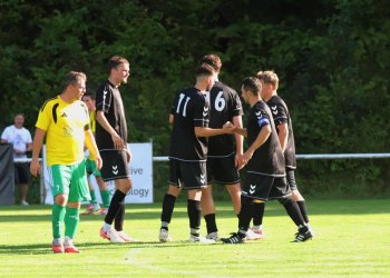 Umělka ve Viganticích viděla zajímavou přestřelku rezervy Bečev a Liptálu. Domácím vedení 3:1 nestačilo
