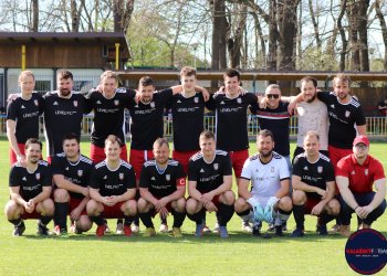 Škuta s Čípem na bednu. Tygři mají tři střelce