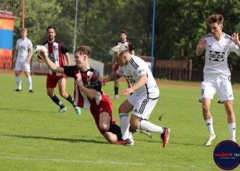 Benfika měla derby s Podlesím vyřešeno do 33. minuty. Ve druhém poločase vypustila mercedes z garáže. Zápas hodnotí Petr Gajdušek