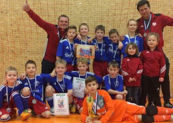 Vítězné U 10 Valmezu na kvalitním turnaji v Senici na Hané