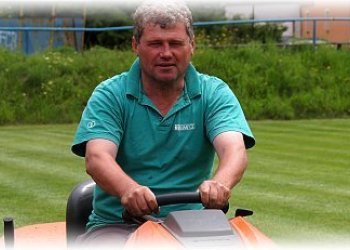 Bez správců a hospodářů to nejde - manželé Jaromír a Ludmila Vaiglovi (Hrachovec)