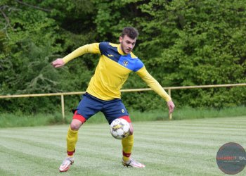 Kanárci marně v hokejové přestřelce naháněli Choryni. Koncovku hostů táhli Vedral s Bartošíkem