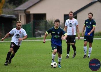 Valašská Polanka si doma osahala přírodní trávník na ostrý start jara. Plichta se Štítnou
